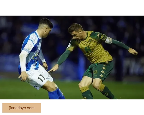 桑德豪森与特里尔激战成平 0比0比分难分高下